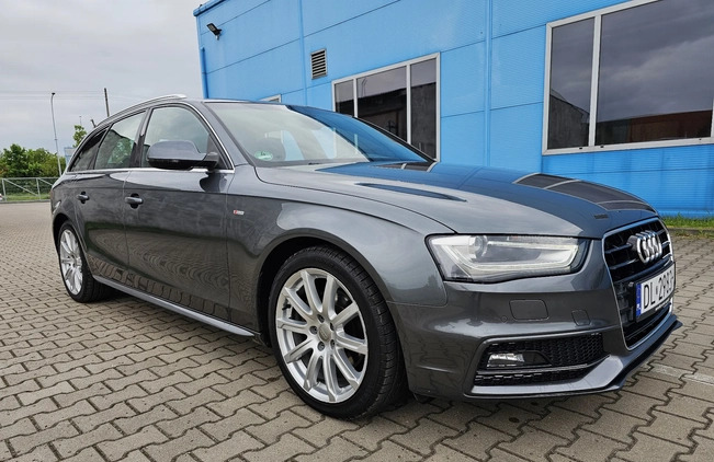 Audi A4 cena 54999 przebieg: 233000, rok produkcji 2015 z Wyszogród małe 529